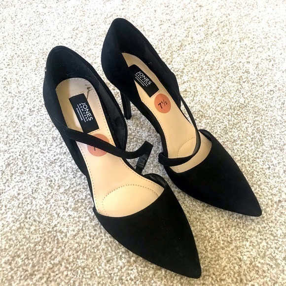 Jones New York Black classic heel’s  Strappy heels - Picture 1 of 2